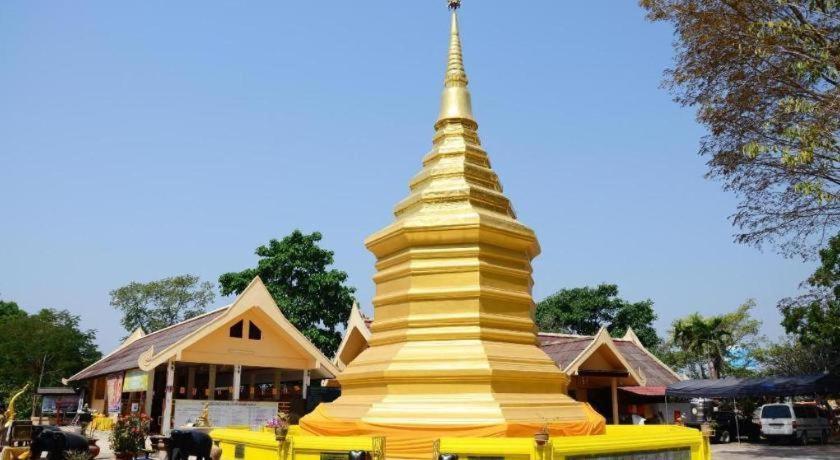บีทู เชียงราย บูติค แอนด์ บัดเจท โฮเทล Hotel ภายนอก รูปภาพ