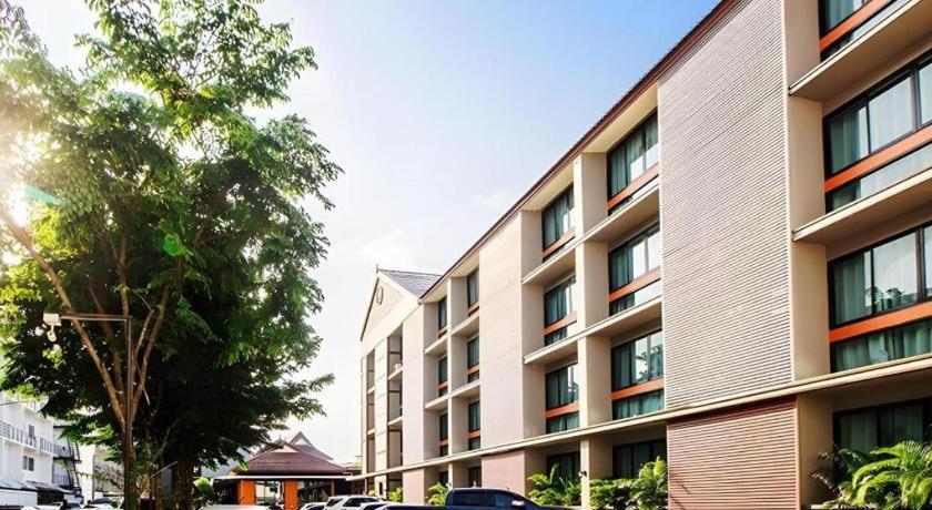 บีทู เชียงราย บูติค แอนด์ บัดเจท โฮเทล Hotel ภายนอก รูปภาพ